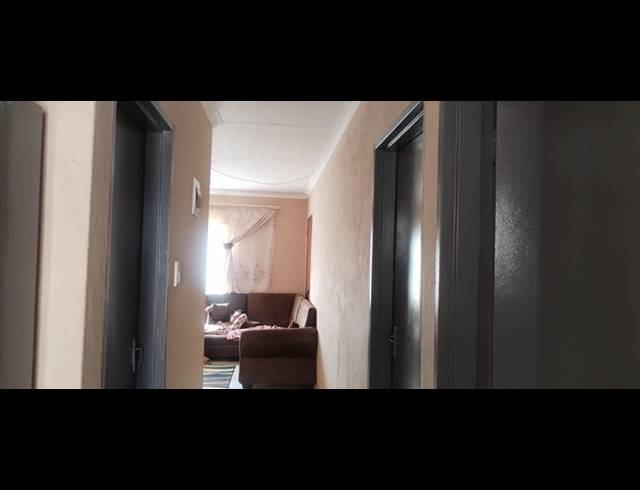 2 BEDROOM PROPERTY TO RENT IN PALM RIDGE